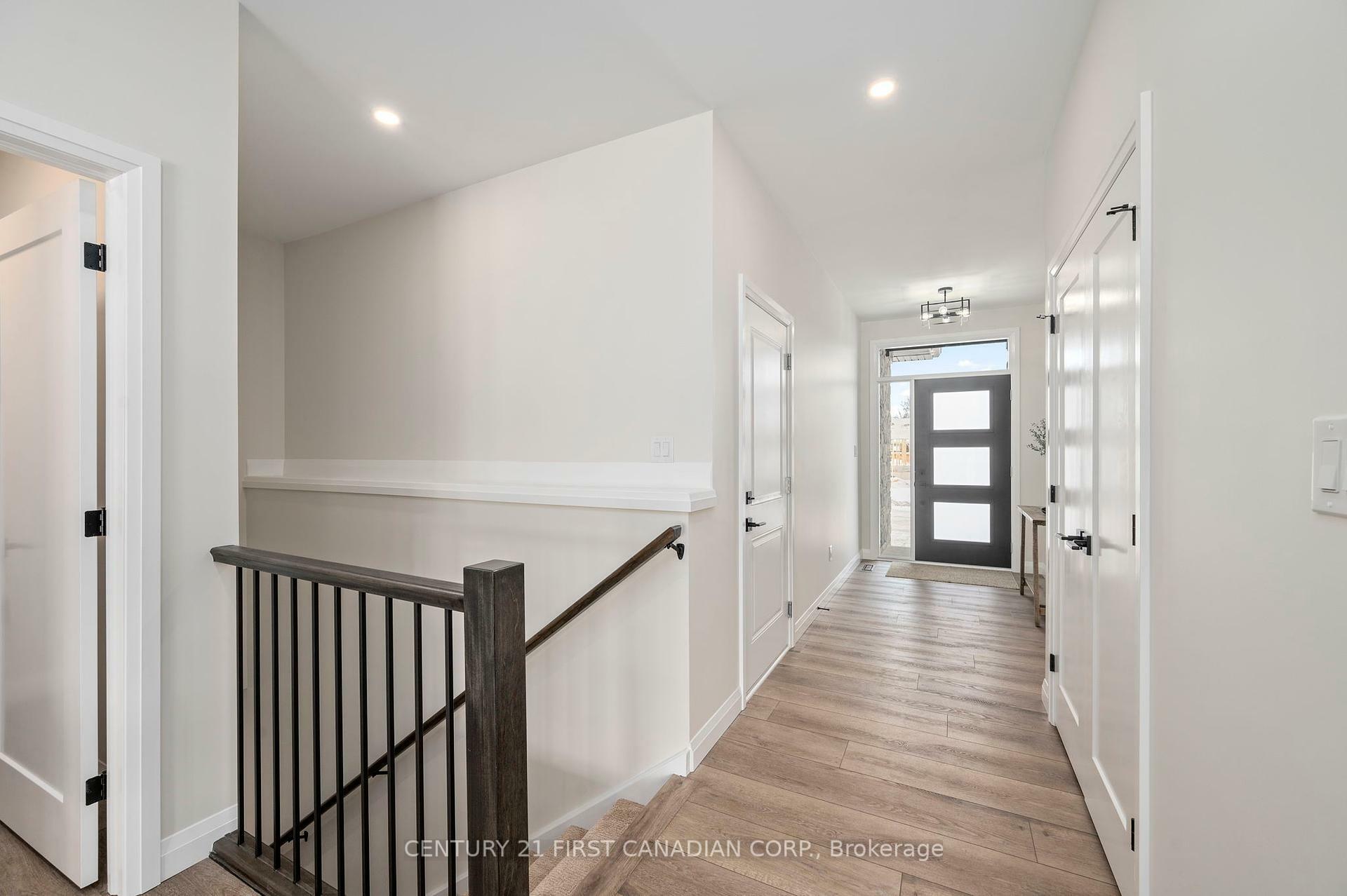 Property Photo: 32 Postma Crescent 5 ON N0M 1A0
