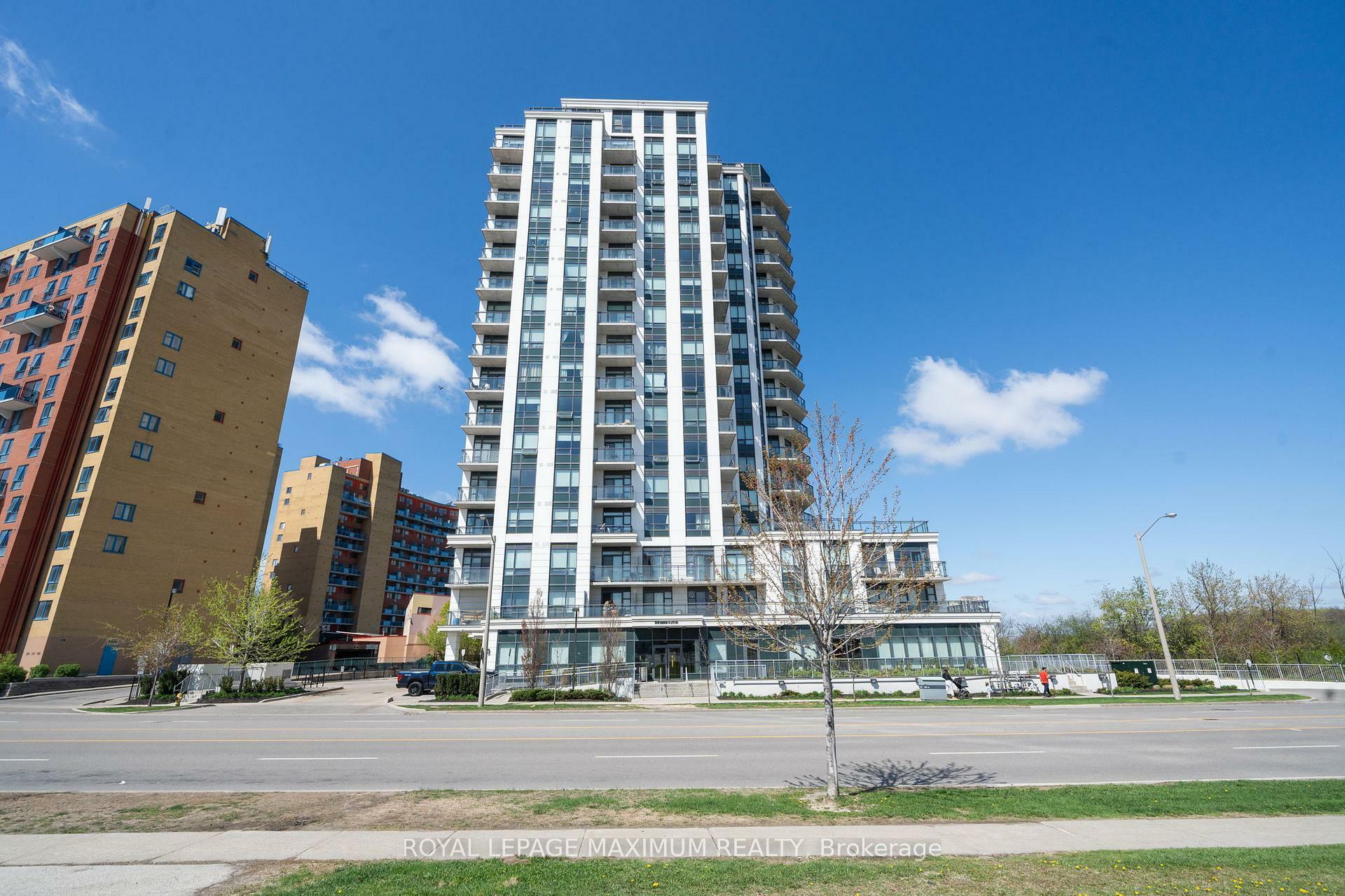 Property Photo: 840 Queens Plate Drive 1503 ON M9W 0E7