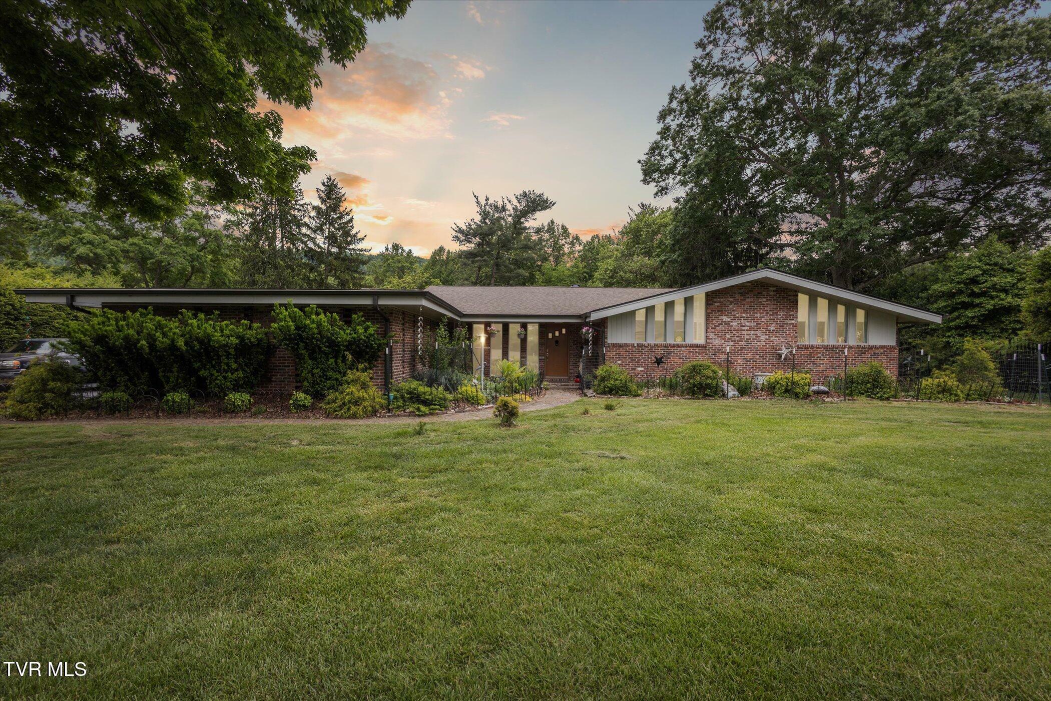 2021 Westwind Drive  Kingsport TN 37660 photo