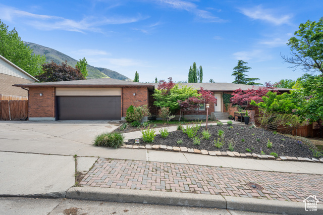 Property Photo: 2244 E 11620 S UT 84092