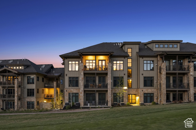 Property Photo: 3703 Blackstone Dr 303 UT 84098