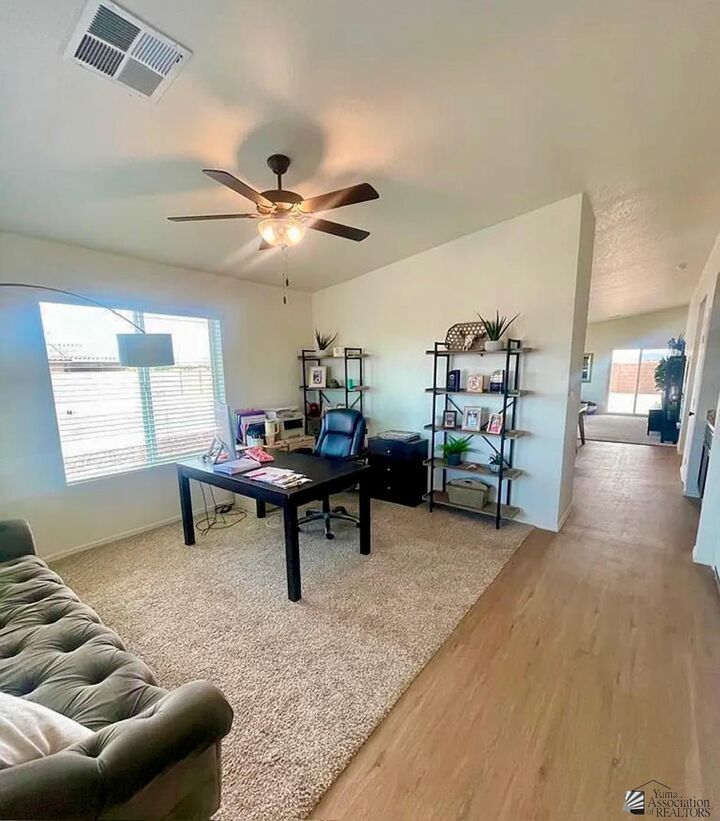 Property Photo: 7958 E 46 Pl AZ 85365