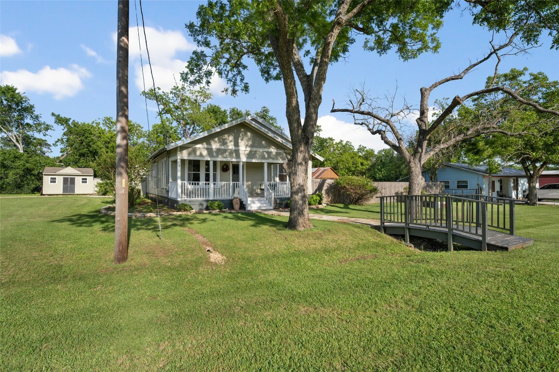 Property Photo: 117 N Main Street TX 78659