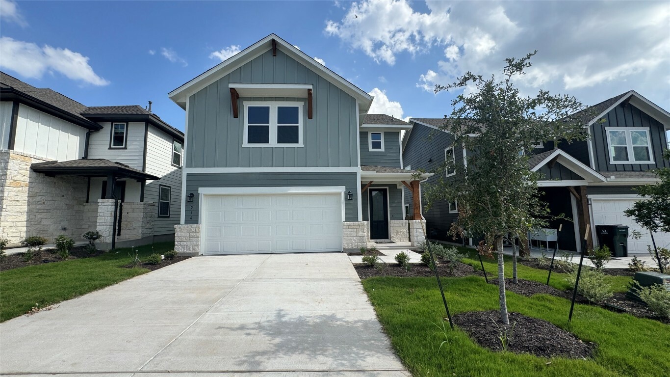 Property Photo: 256 Denali Way TX 78620