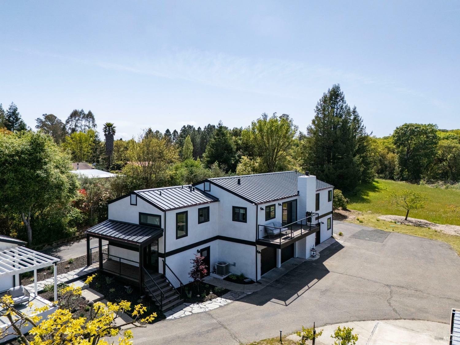 Property Photo: 3314 Gravenstein Highway CA 95472