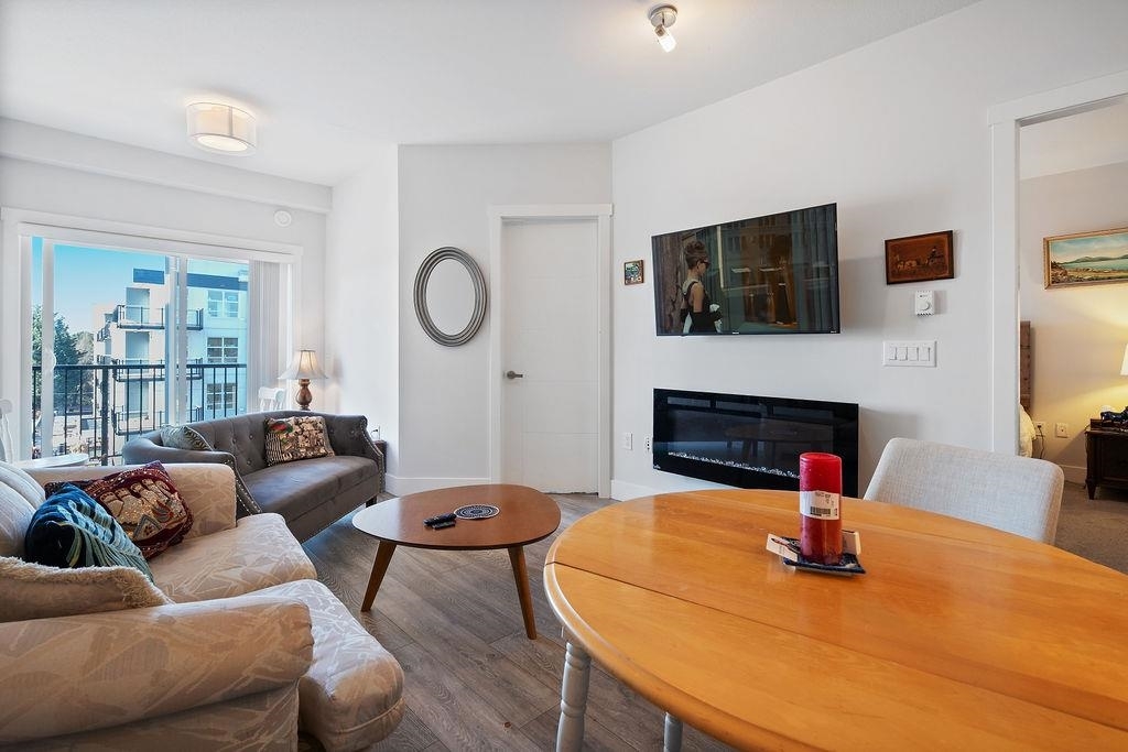 Property Photo: 20175 53 Avenue 407 BC V3A 0J8