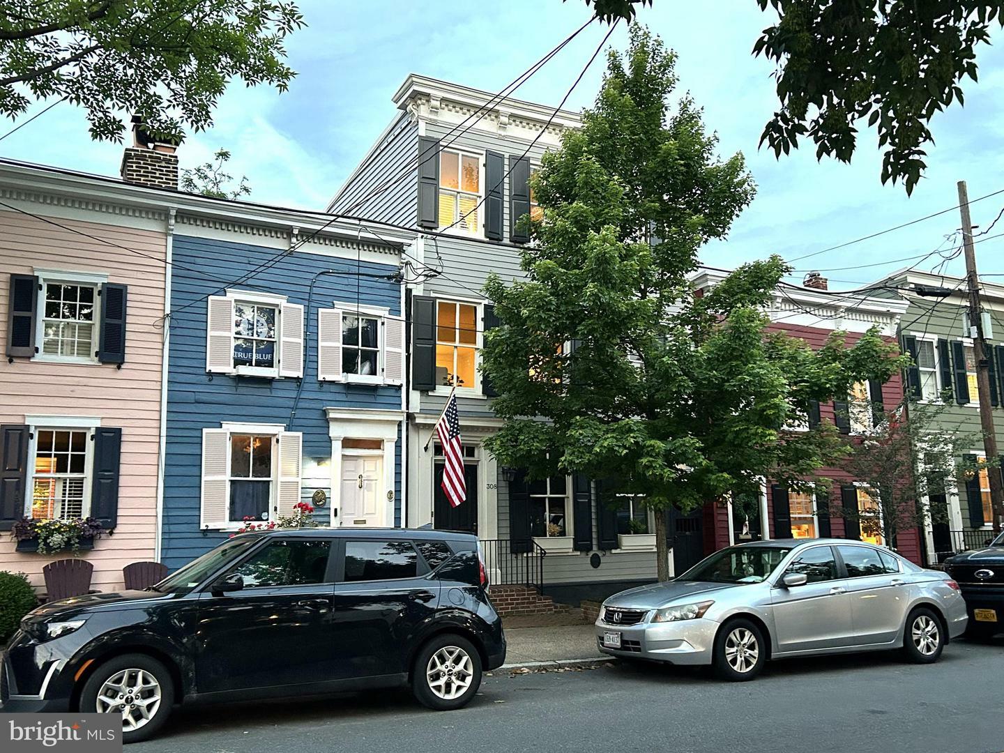 Property Photo: 308 S Fairfax Street VA 22314