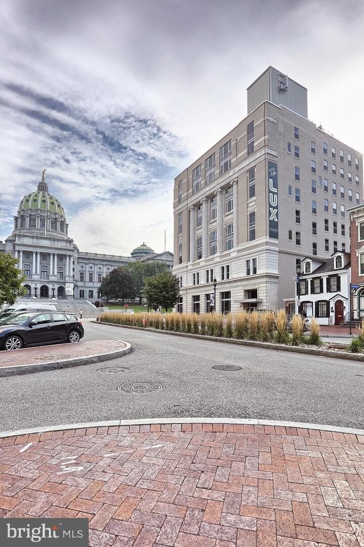 Property Photo: 231 State Street 504 PA 17101