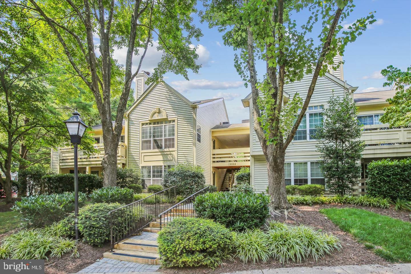Property Photo: 2224 Springwood Drive 105A VA 20191