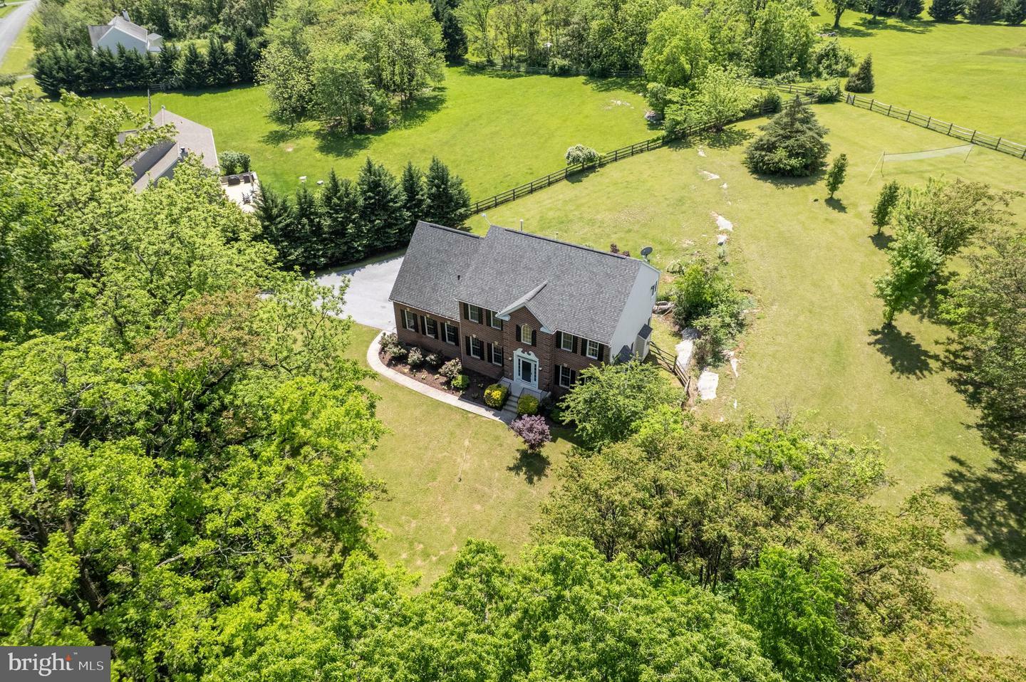 Property Photo:  627 Chimney Circle  VA 22645 