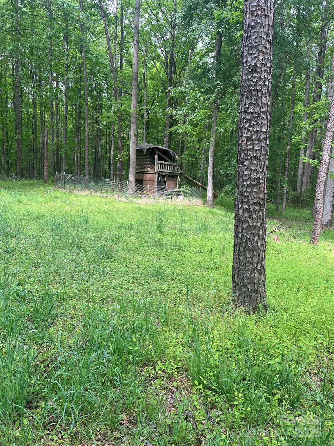 Property Photo: 208 James Drive NC 27013
