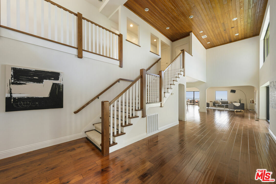 Property Photo: 2267 Winona Blvd CA 90027