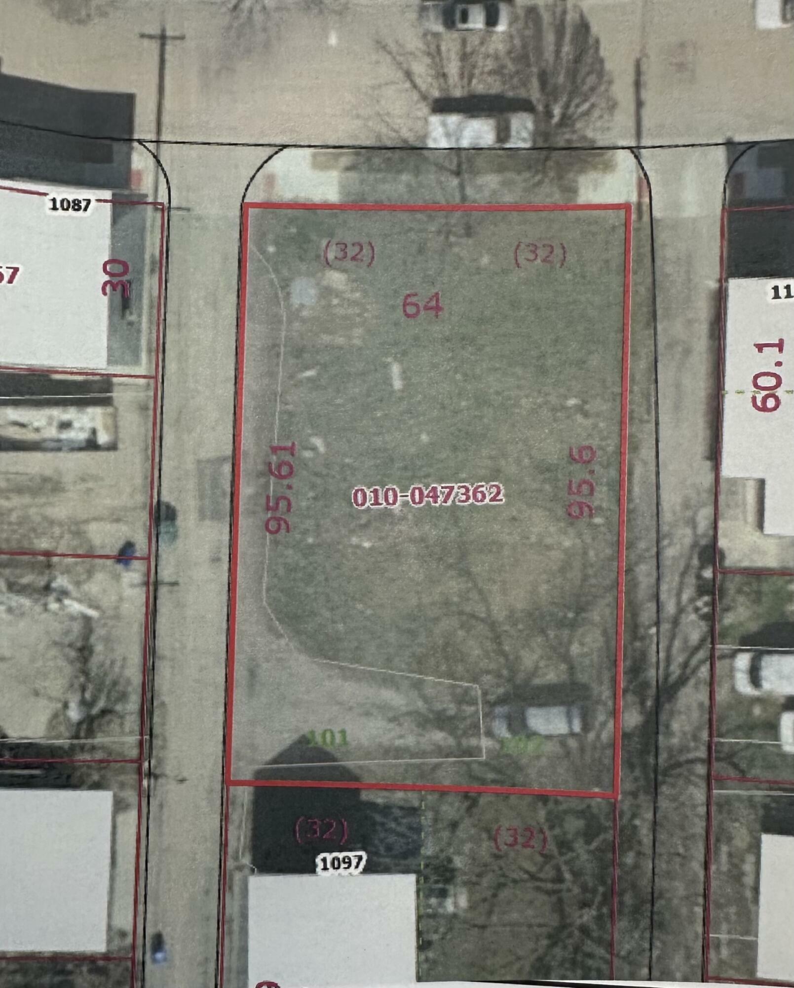 Property Photo: 1095 E Sycamore Street OH 43206