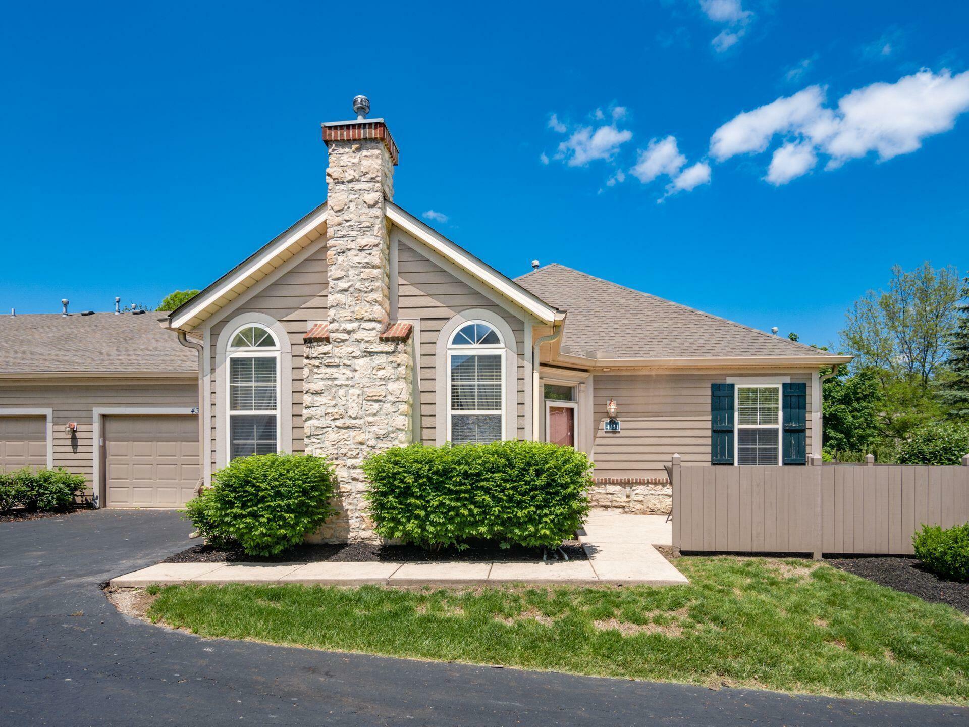 Property Photo: 4331 Bridgeside Place OH 43054