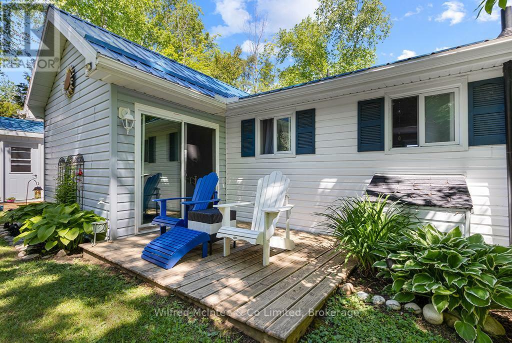 Property Photo: 43 Ah-Sineese Crescent ON N0H 2L0