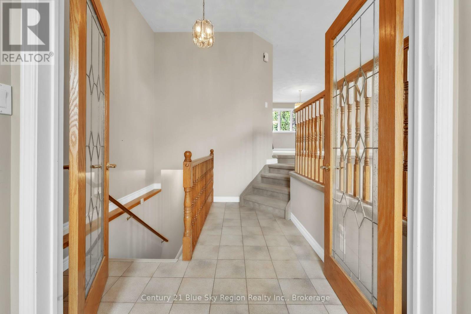 Photo de la propriété: 355 Elmwood Avenue ON P1B 9N4