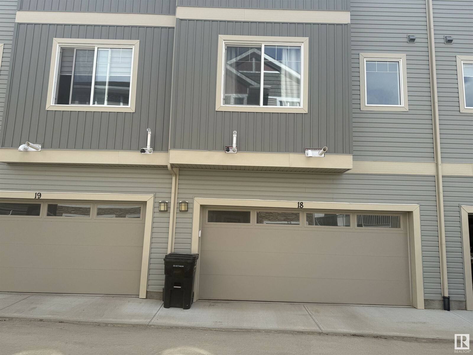 Property Photo: #18 13139 205 St NW AB T5S 0J2