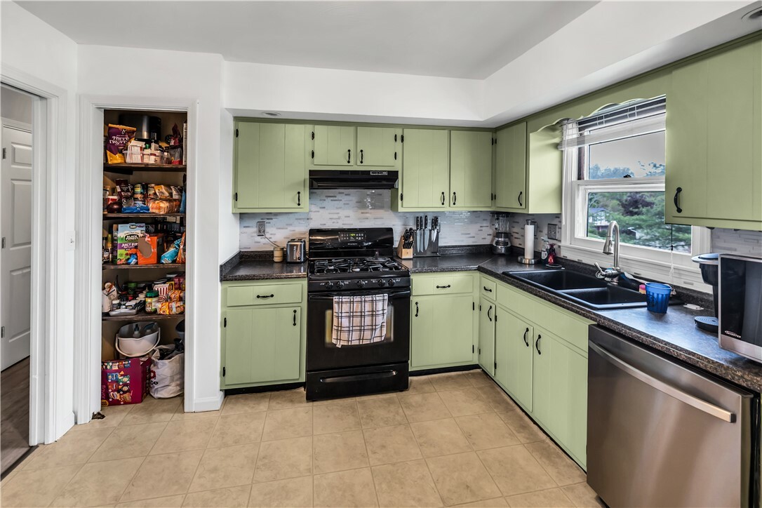 Property Photo: 1450 W Westside Drive IL 62549