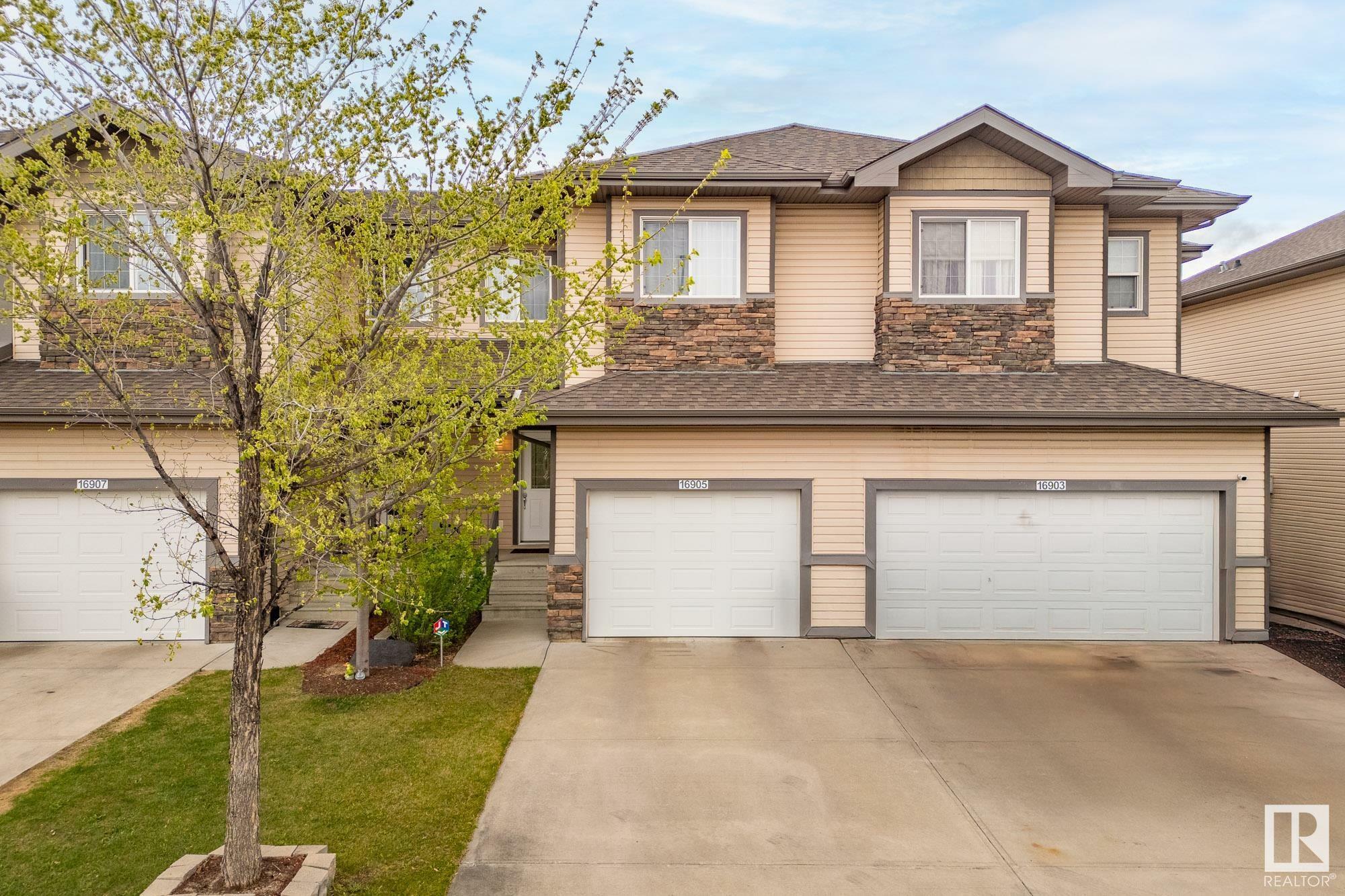 16905 55 Street NW  Edmonton AB T5Y 0R2 photo