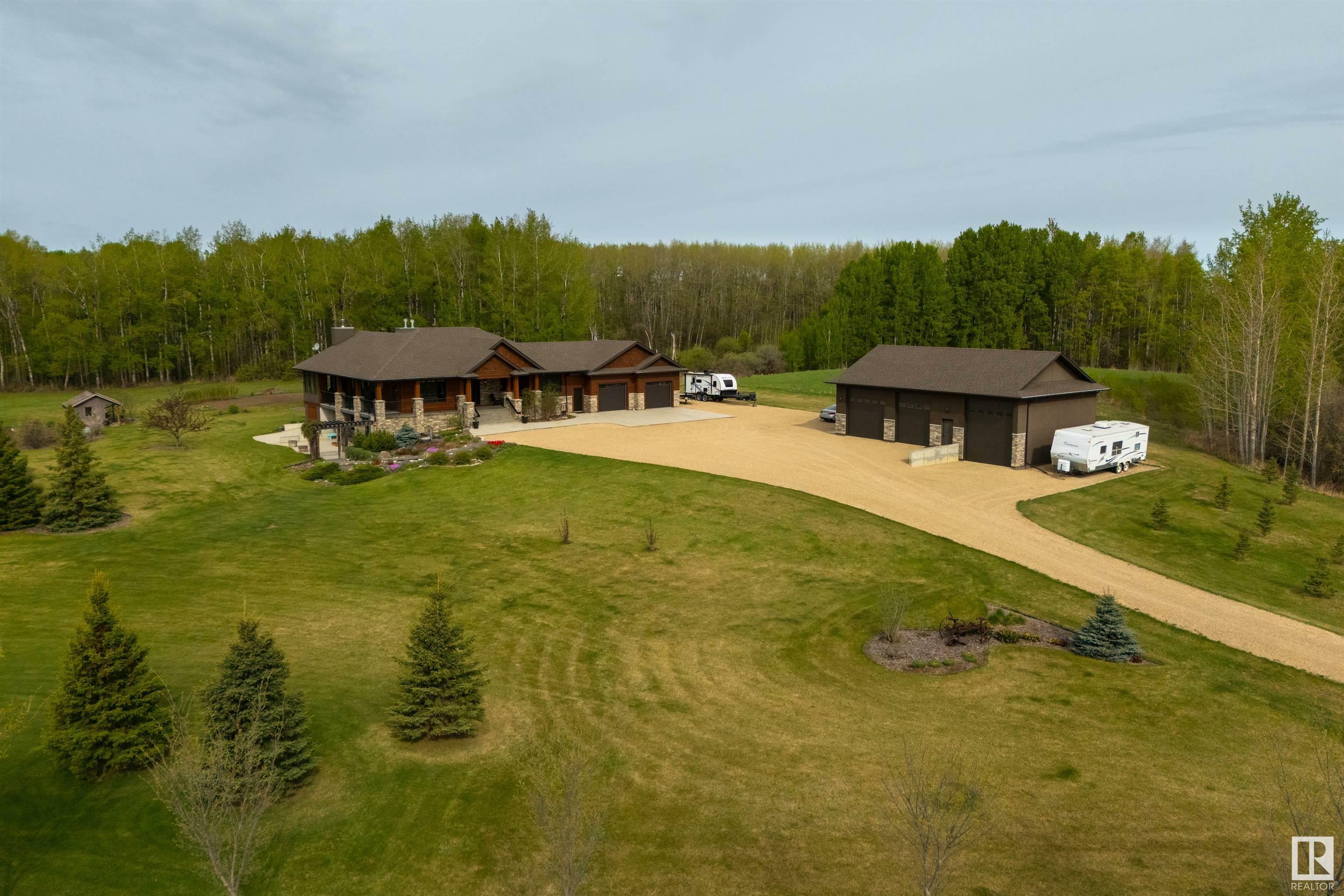 Property Photo: 51212 Rge Road 20 AB T7Y 2G3