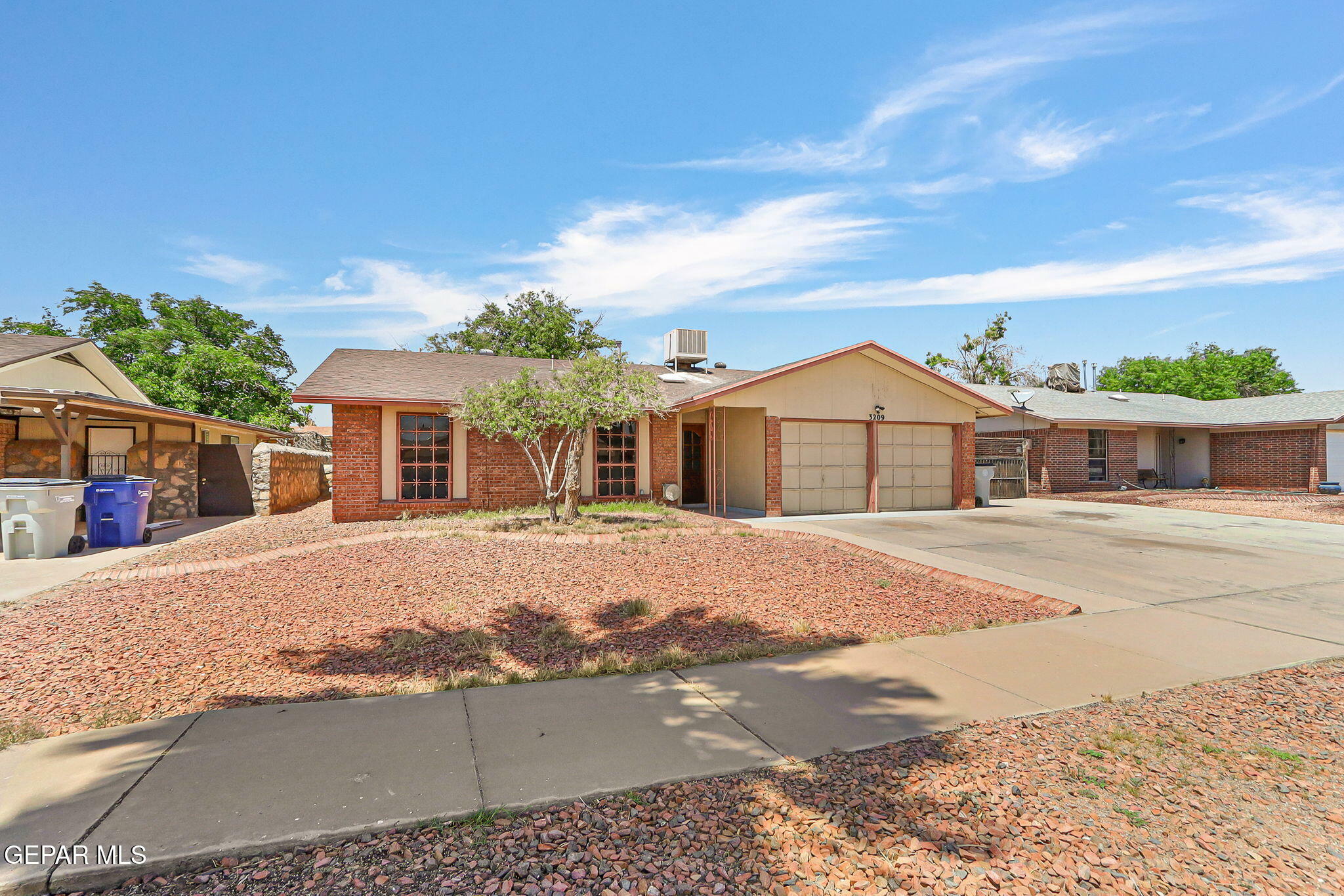 3209 Tomahawk St Street  El Paso TX 79936 photo