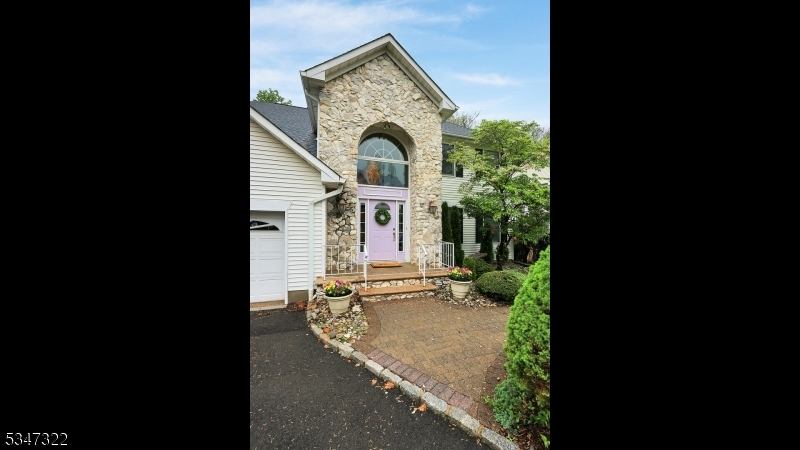 Property Photo: 19 Trails End Ct NJ 07090