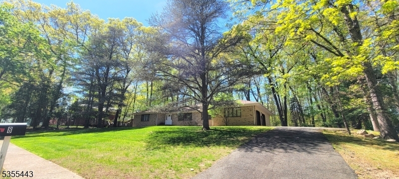 Property Photo: 8 De Hart Rd NJ 07054