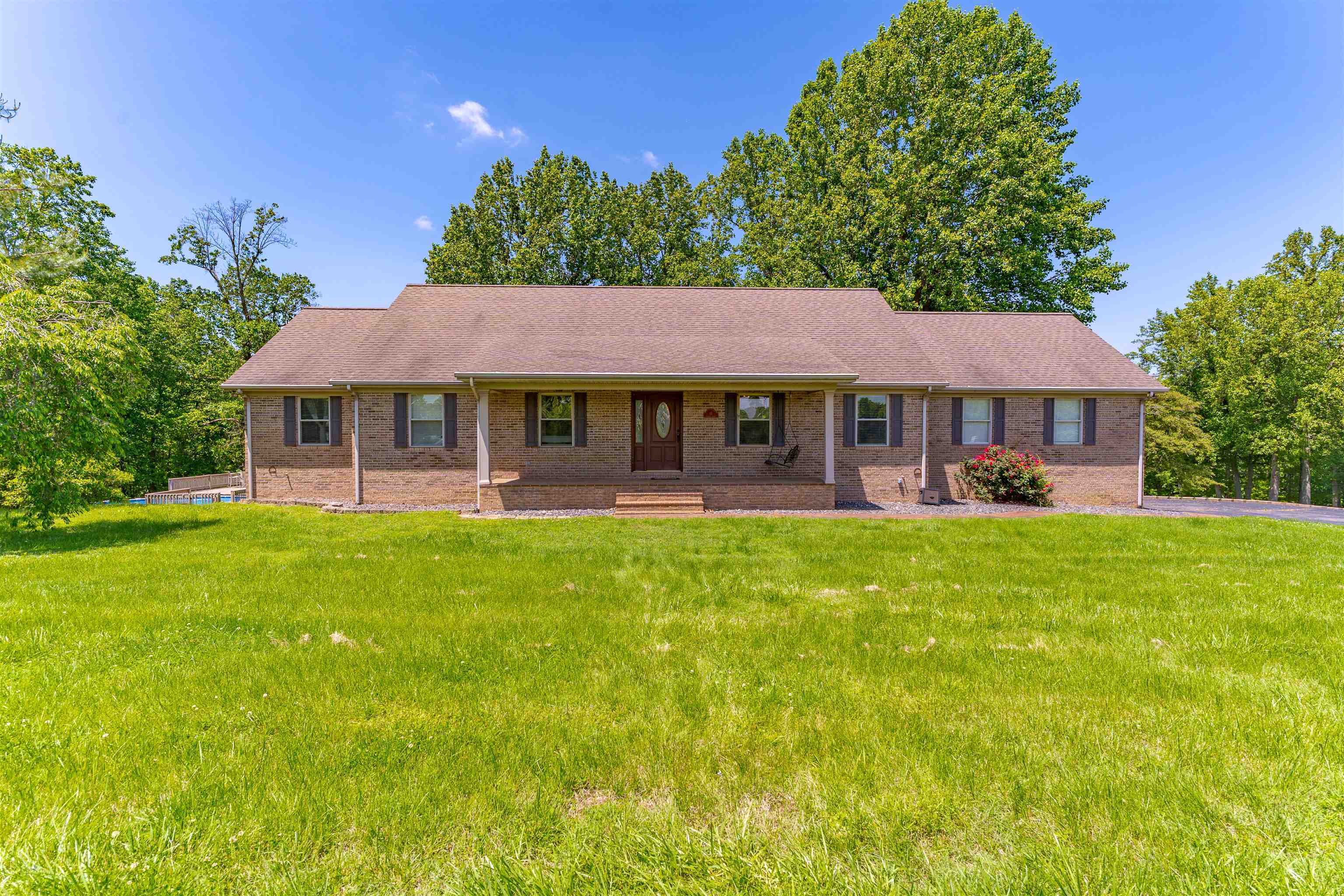 Property Photo: 15 Kallie Ct KY 42459