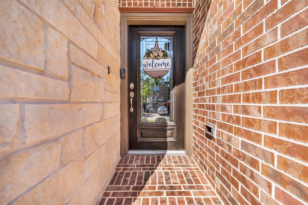 Property Photo: 211 Clementine Court TX 77316