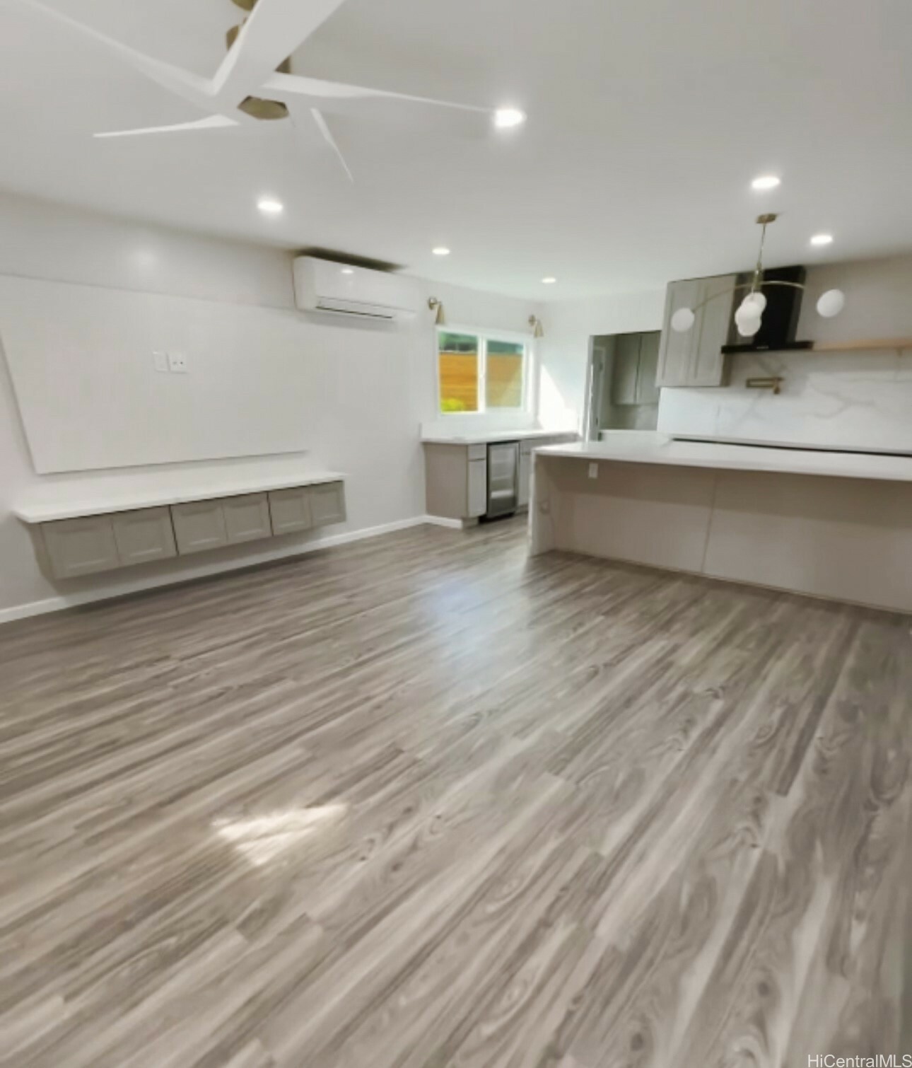 Property Photo: 362 Waiopua Place HI 96825