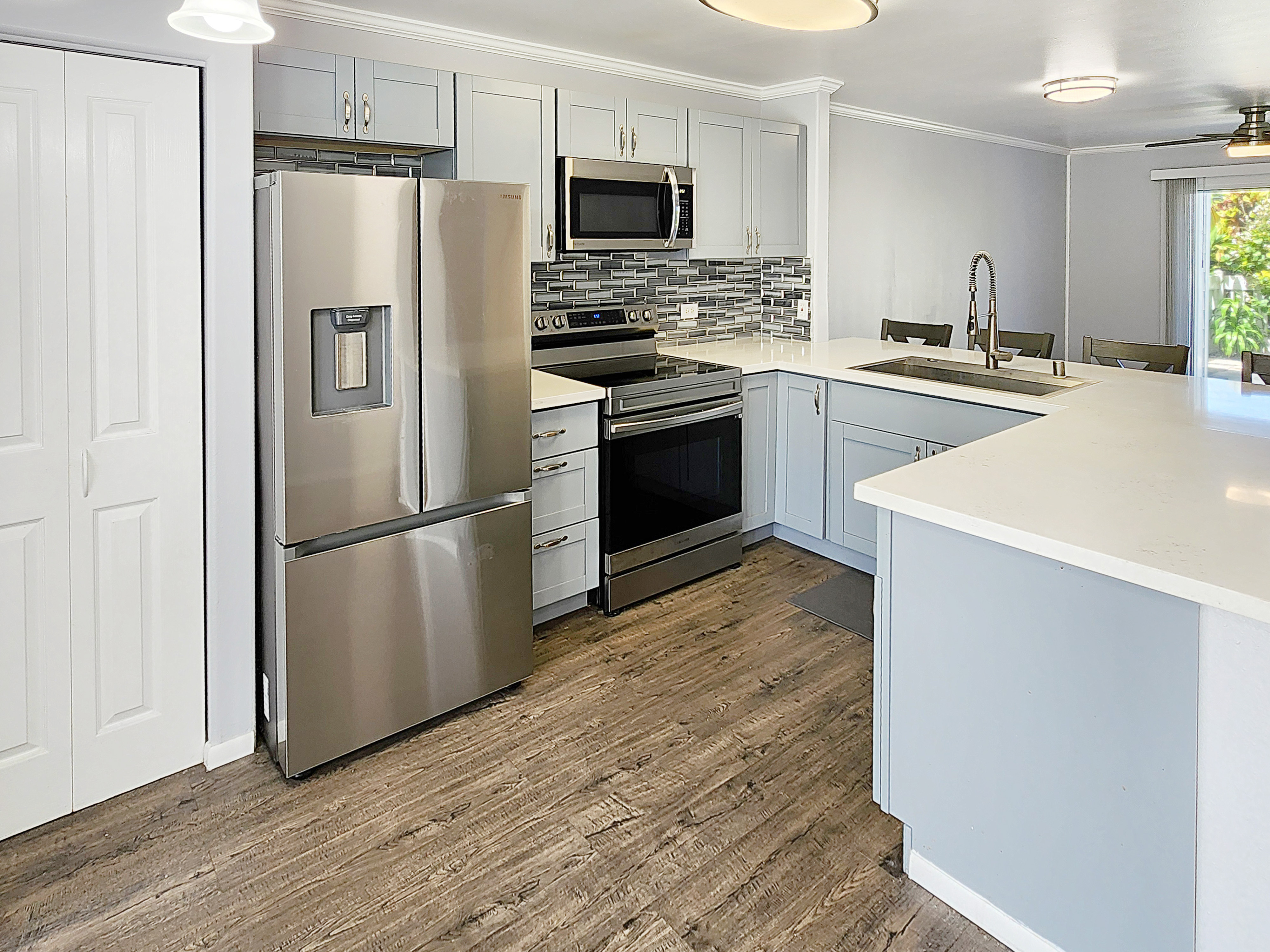 Property Photo: 75-6081 Alii Dr Dd102 HI 96740
