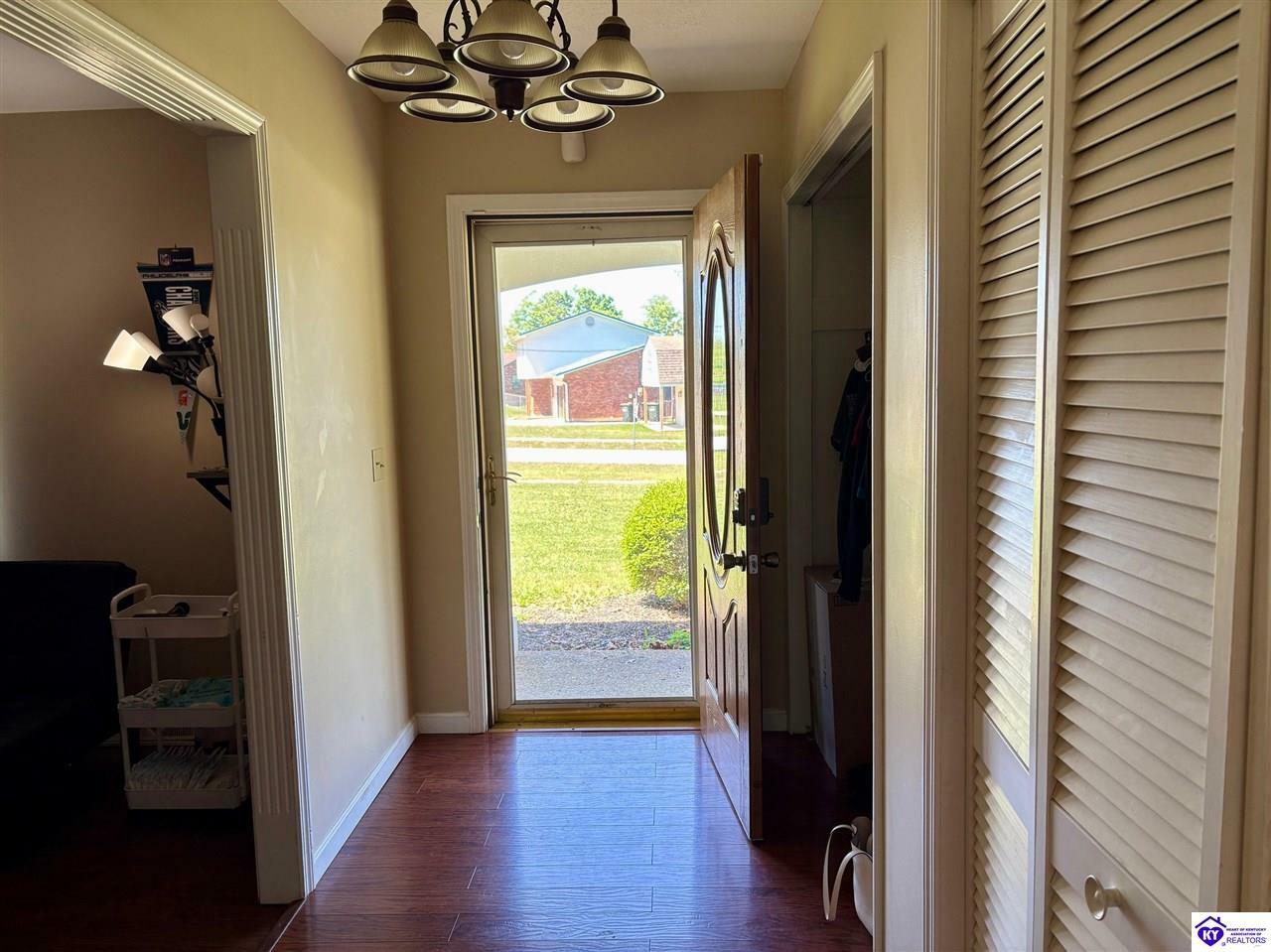 Property Photo: 1252 Mulberry Street KY 40160