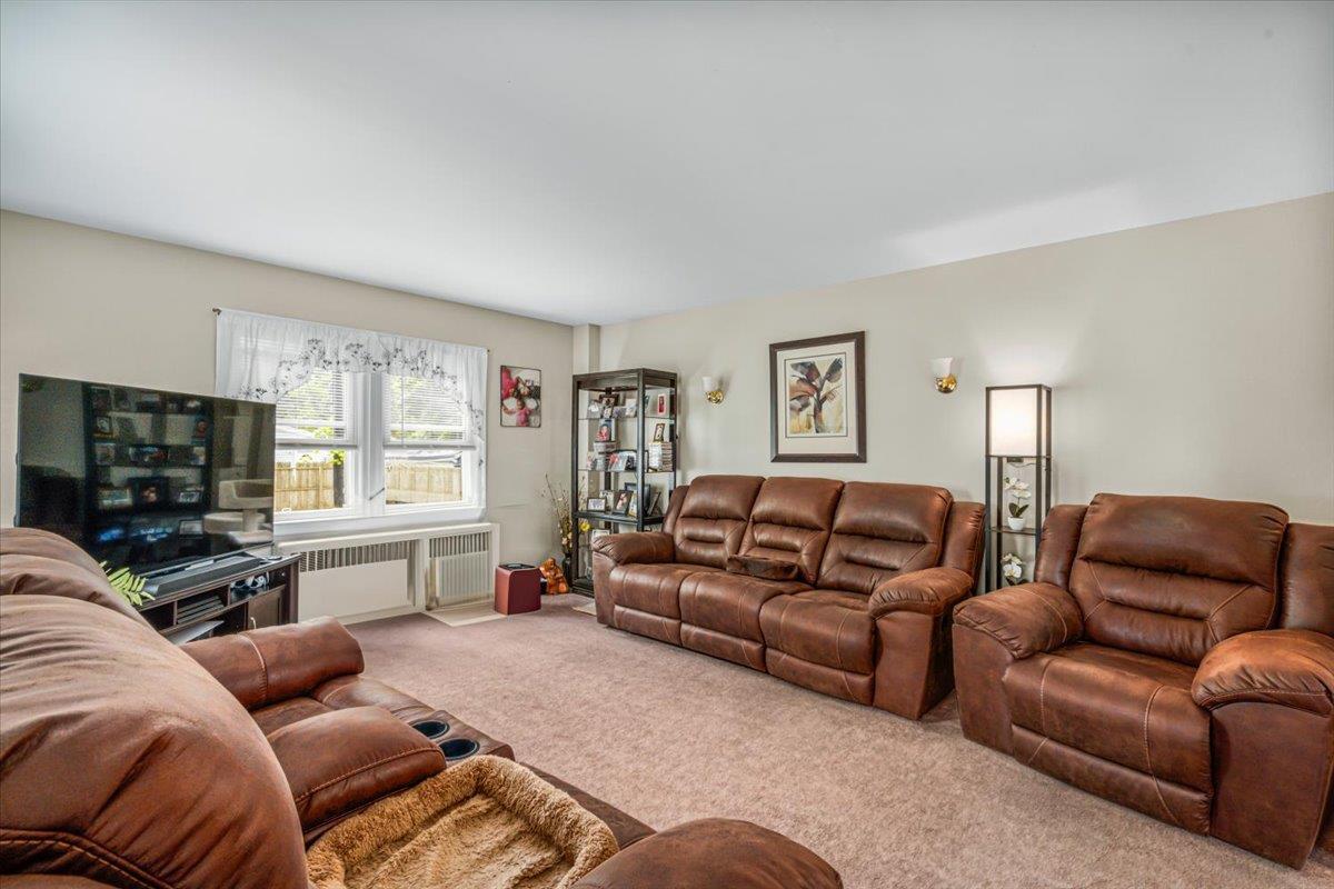Property Photo:  275 Ocean Avenue  NY 11717 