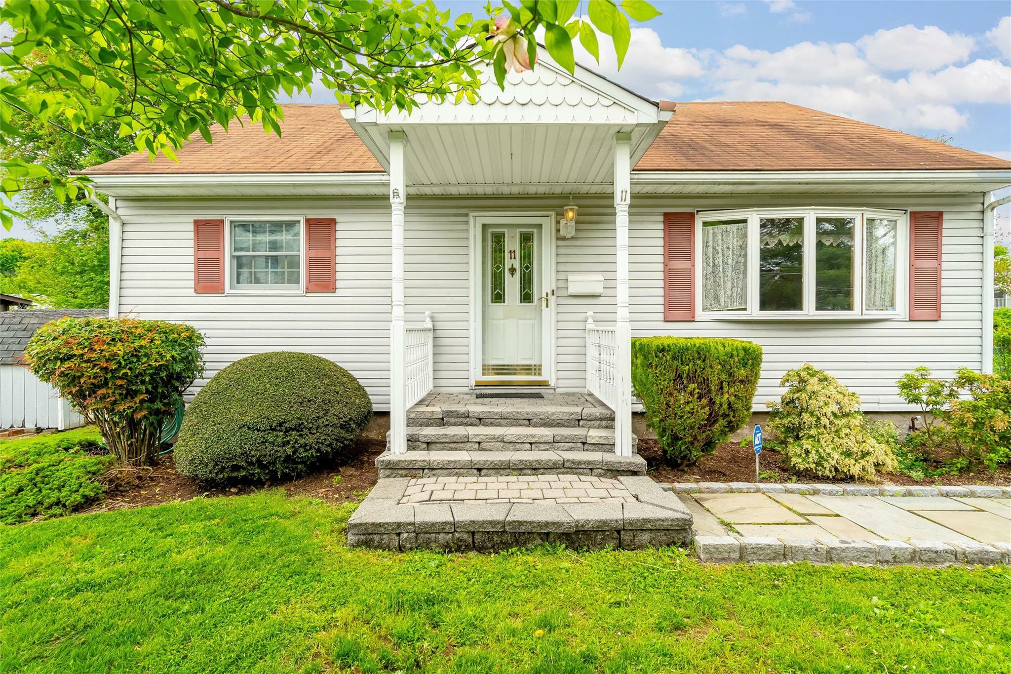 Property Photo: 11 Govan Drive NY 10980