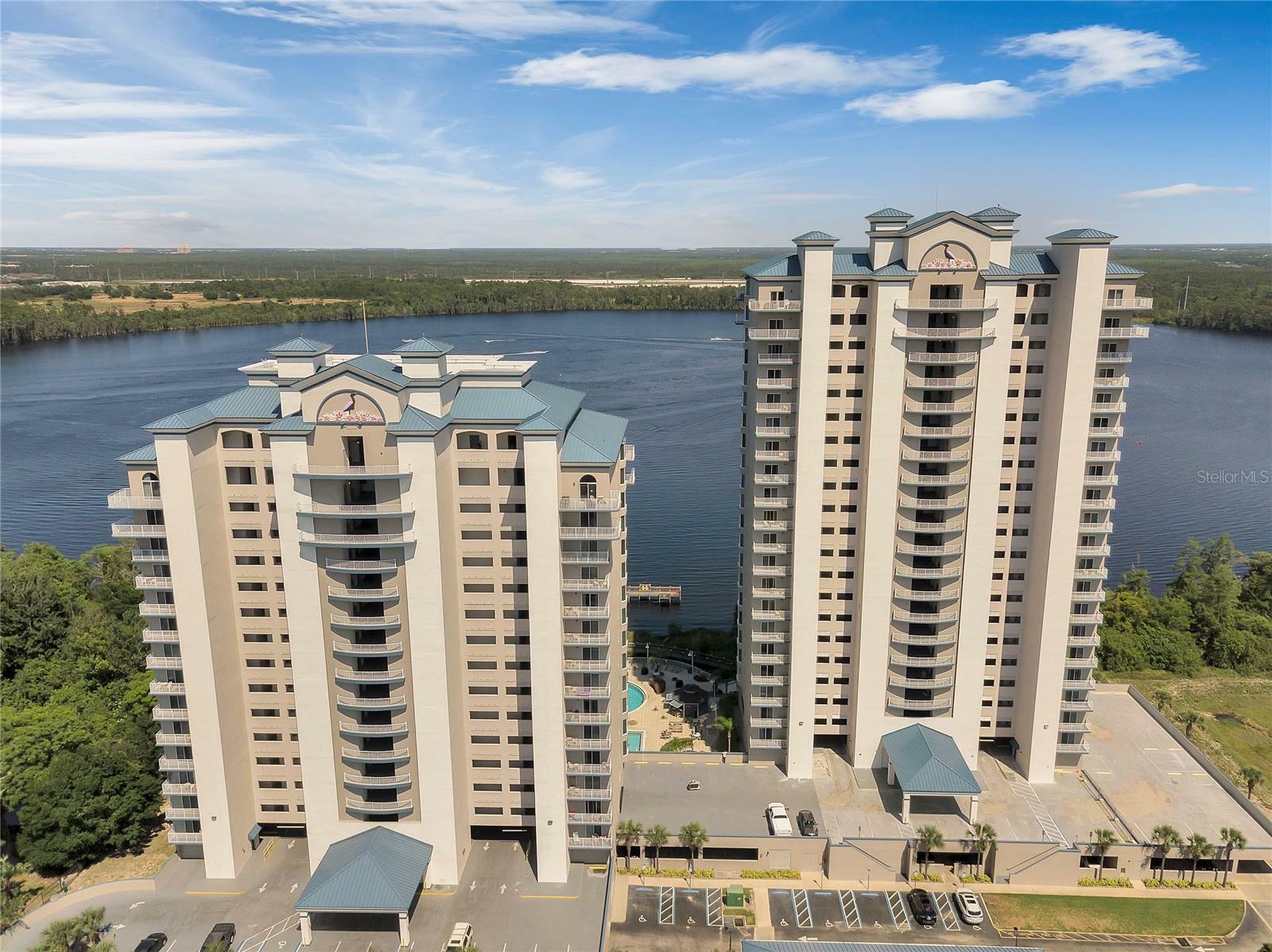 Property Photo: 13427 Blue Heron Beach Drive 1907 FL 32821