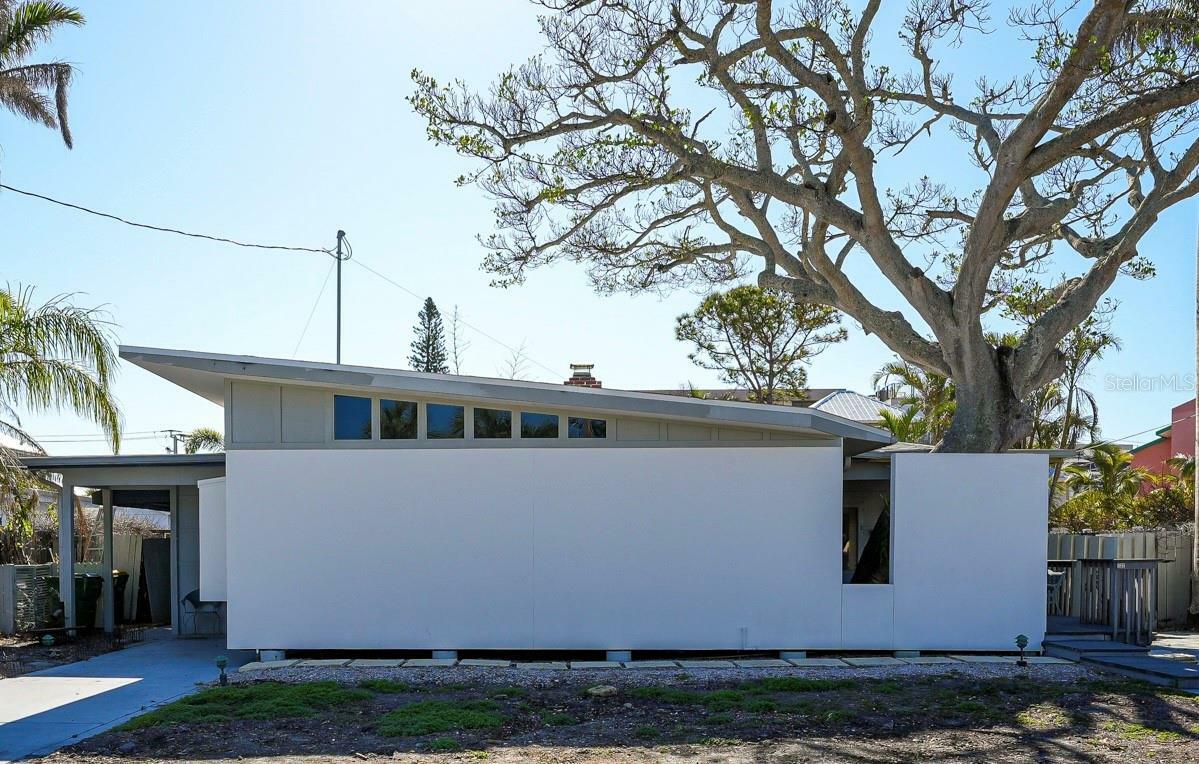Property Photo: 132 Harrison Drive FL 34236