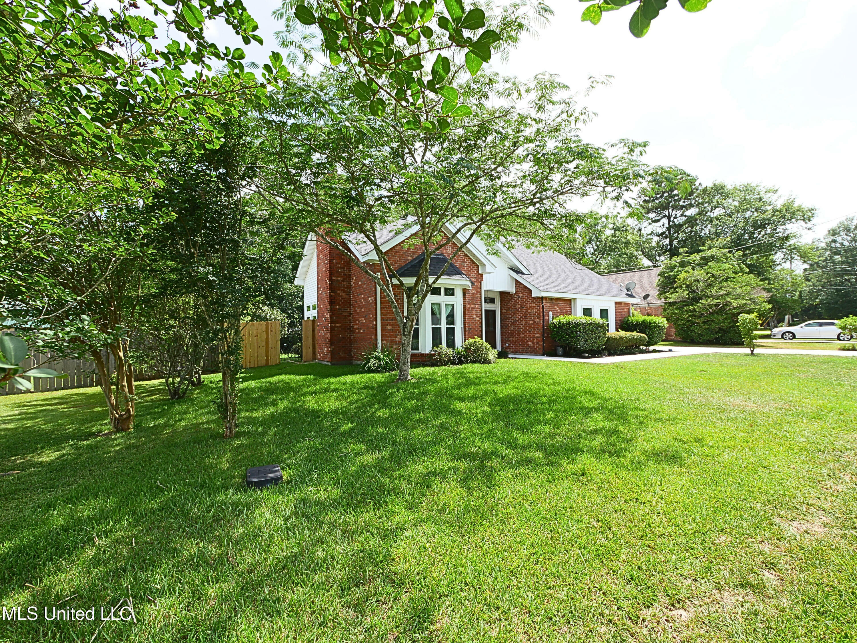 Property Photo: 7869 Hilo Way MS 39525