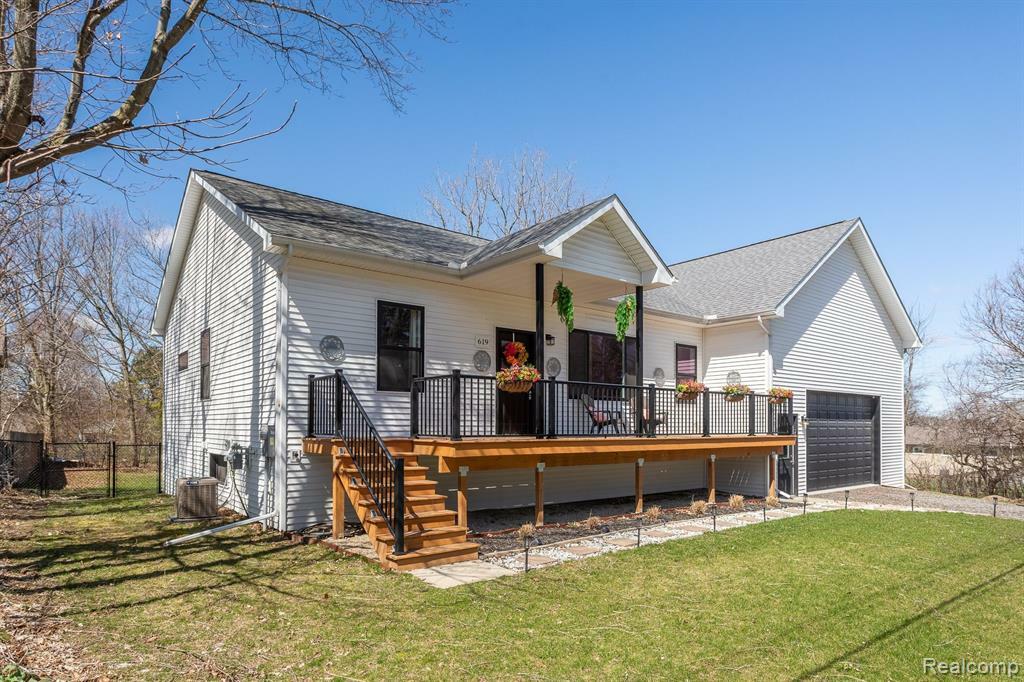 Property Photo: 619 N Watkins MI 48872 9103