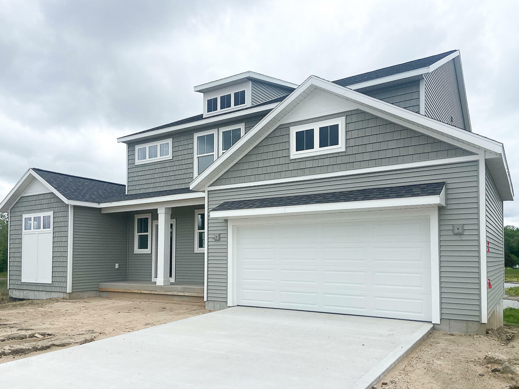 Property Photo:  10718 Melanie Drive  MI 49401 