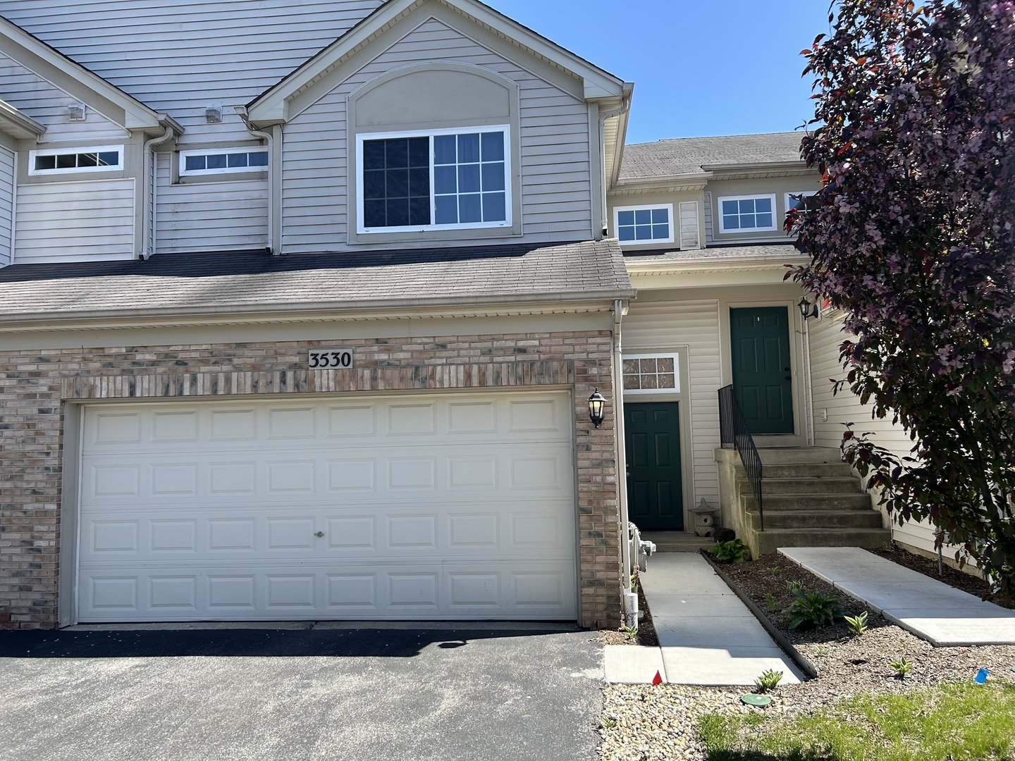 Property Photo: 3530 Blue Ridge Court 3530 IL 60110