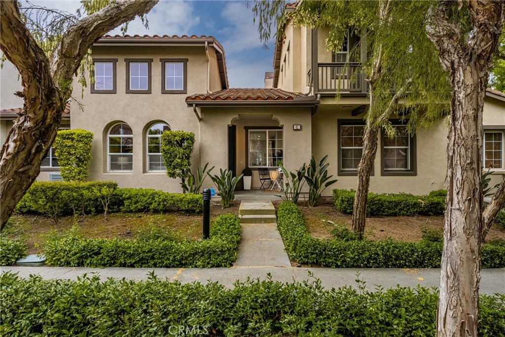 Property Photo: 61 Wonderland CA 92620