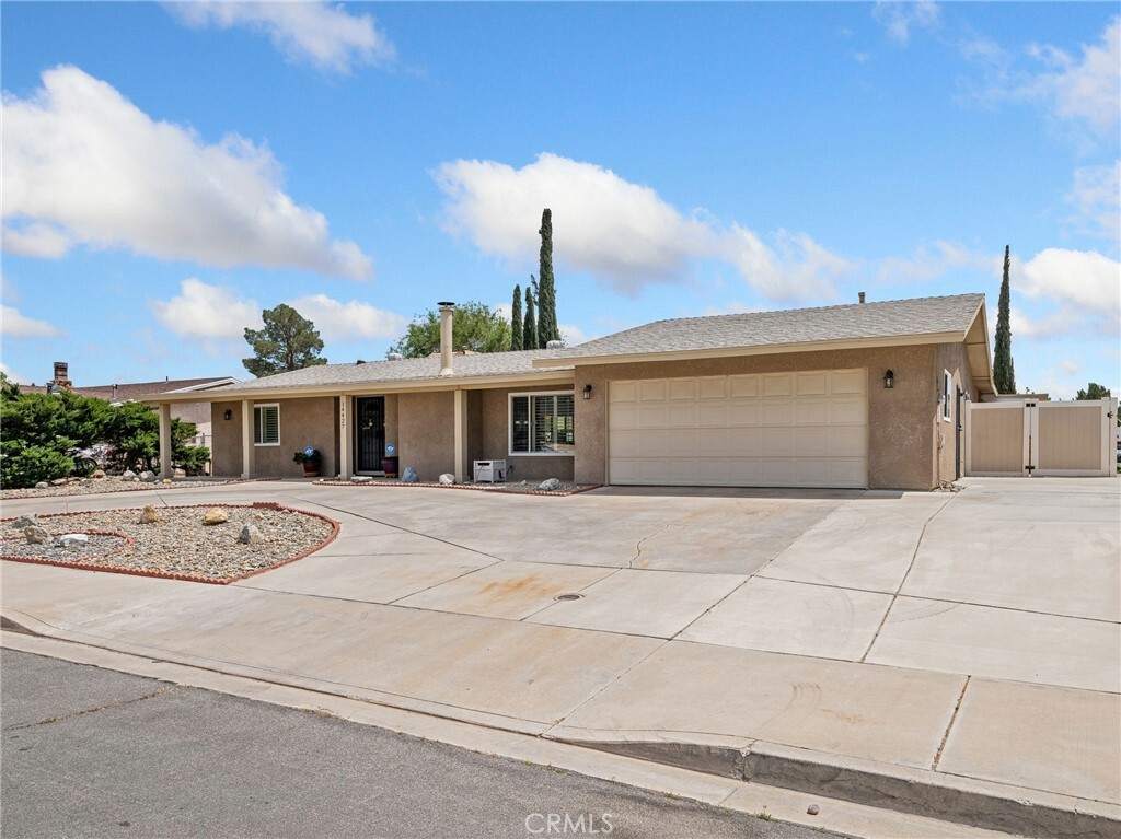 Property Photo: 14427 Holly Drive CA 92395
