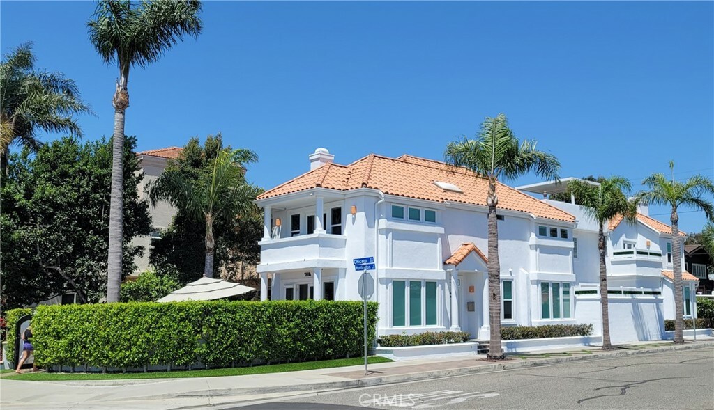 Property Photo: 302 Huntington Street CA 92648