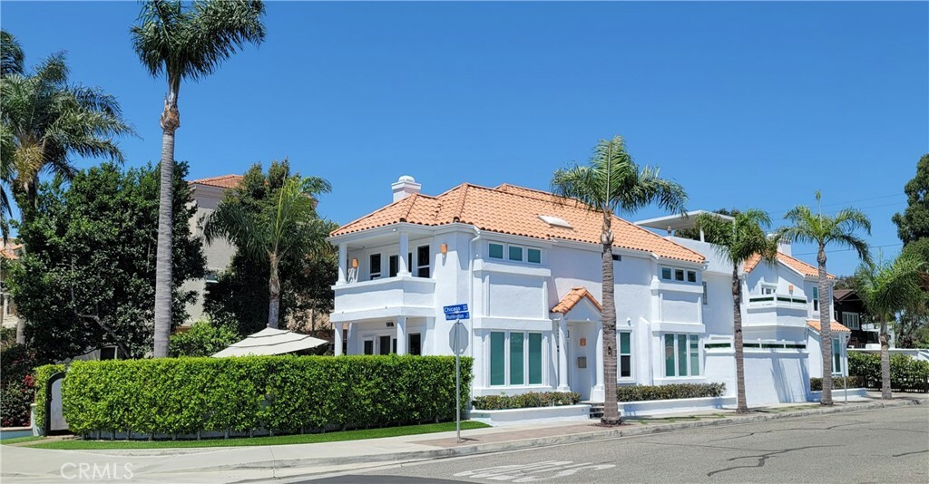 Property Photo: 302 Huntington Street CA 92648