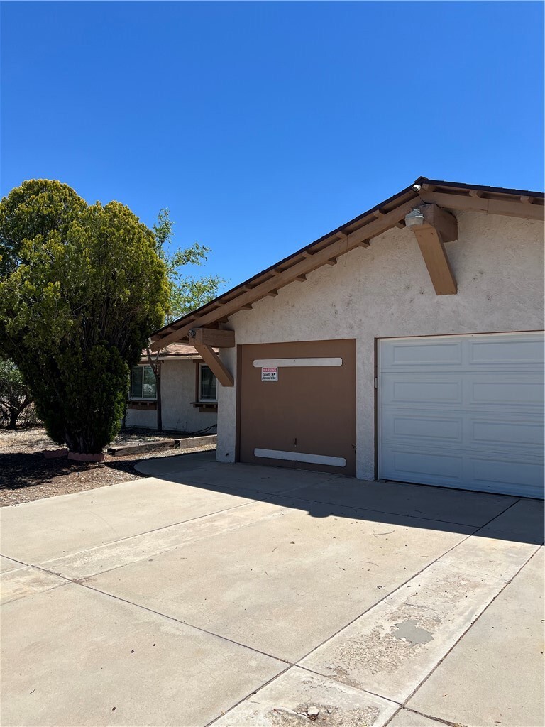 Property Photo: 14457 Willow CA 92345