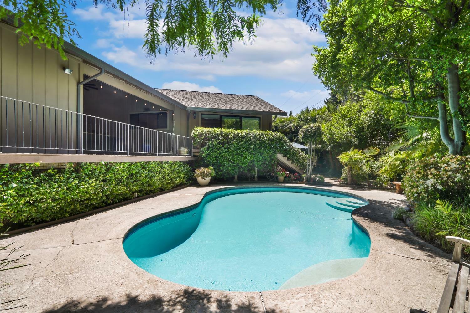 Property Photo: 3305 Inverness Court CA 95821