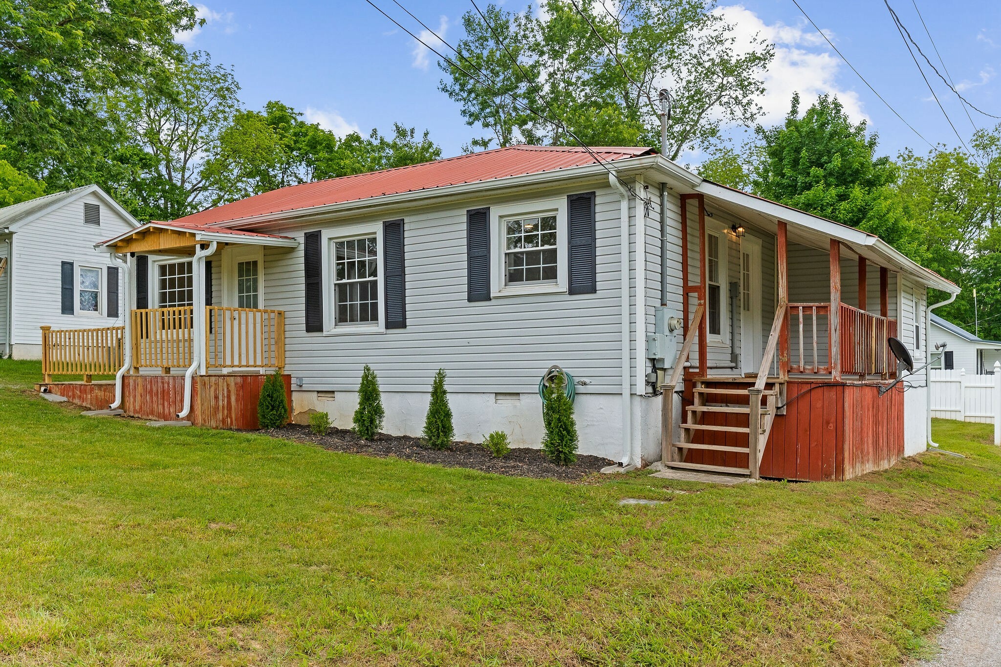 Property Photo: 310 W End Ave TN 37110
