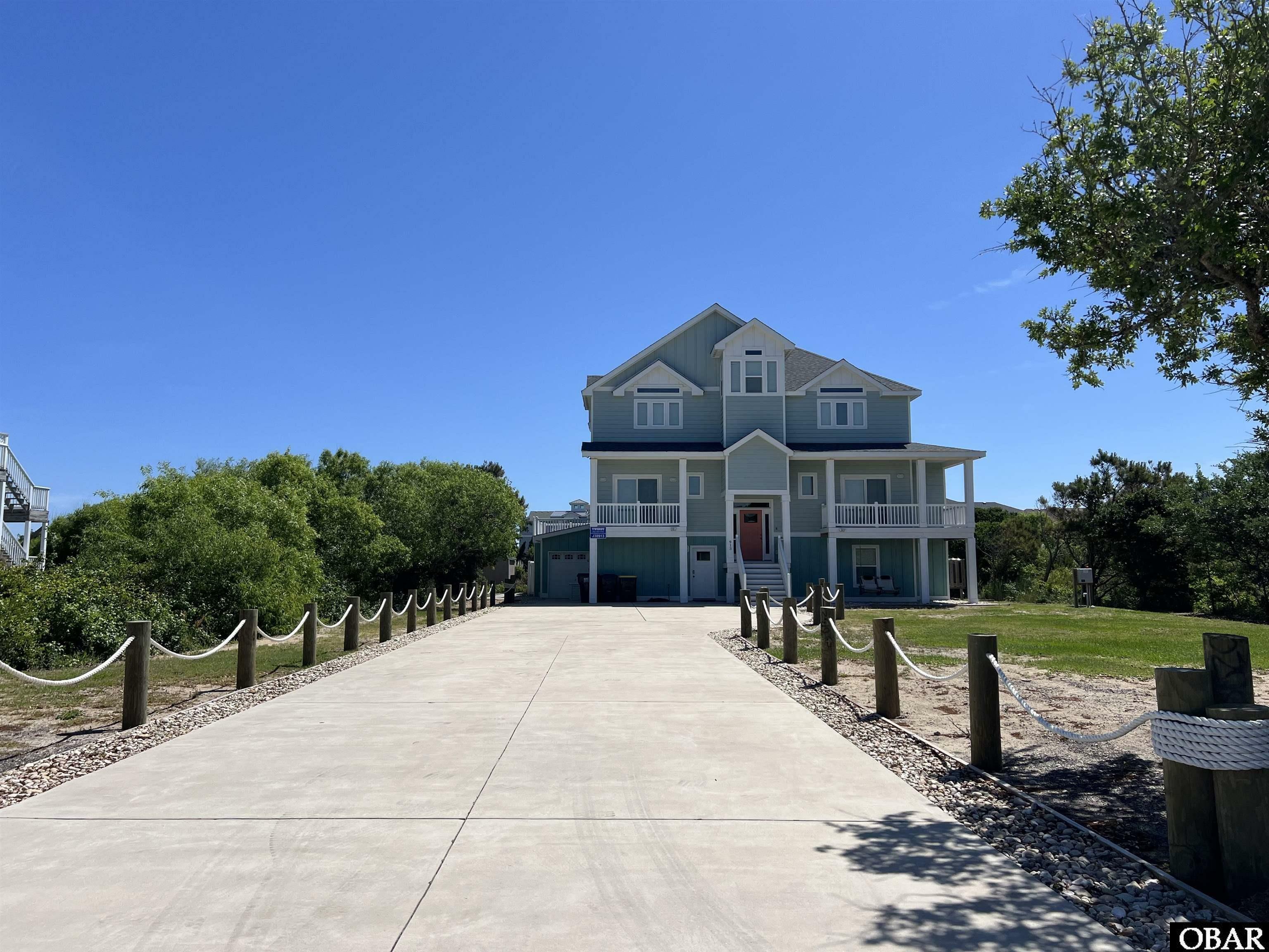 Property Photo: 913 Whalehead Drive NC 27927