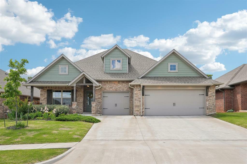 Property Photo: 8400 Poplar Drive OK 73034