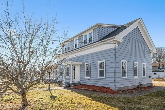576-578 School St  Webster MA 01570 photo